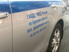 В Курске на улице Сумской водитель иномарки покалечил мотоциклиста