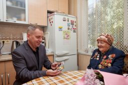 Жительница Курска Анна Волковская отмечает 100-летний юбилей