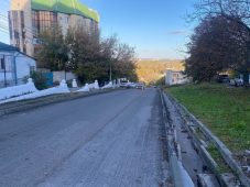 В Курске продолжается ремонт дороги на улице Мирной