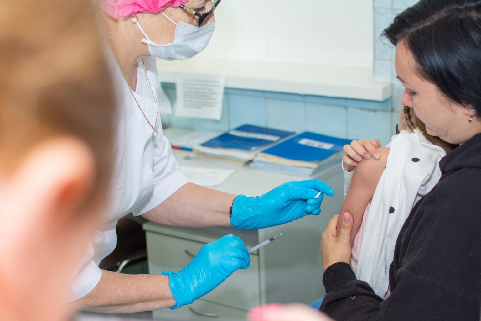 Пришел к врачу. Корь новости 2024. Детская больница. Мигранты в екатеринбурге. Медика.