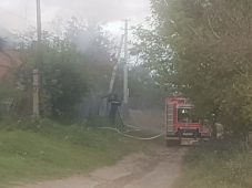 В селе Дерюгино Курской области в огне погибли женщина и дети