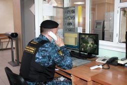 В Курске оштрафовали на 1500 рублей посетительницу суда