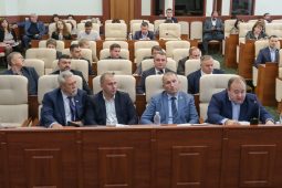 Курские депутаты обсудили перспективы сохранения народных промыслов