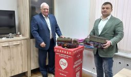 Курские депутаты собирают игрушки для детей, которые находятся в больницах