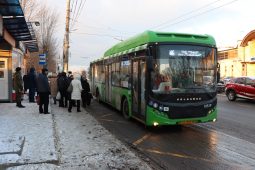Курян предупредили об отложенном списании платы за проезд в общественном транспорте