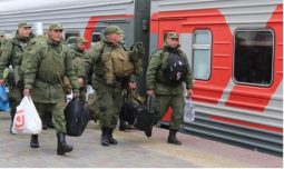 В Курской области 17 мигрантов поставили на учет в военкомате