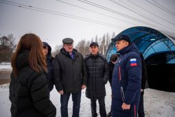 В Курске мэр Игорь Куцак проверил, как убирают снег в Сеймском округе
