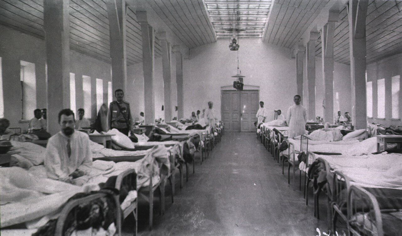 Лечебное учреждение 8. Киевский военный госпиталь 1914.