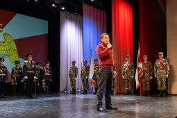 В Курске Игорь Куцак принял участие в церемонии присяги кадет Росгвардии