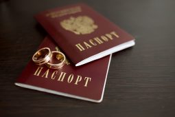 Курянка попросила суд признать ее брак недействительным