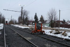 Трамвайные пути ремонтируют 270 человек