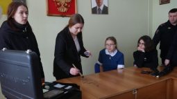 Курских студентов познакомили со службой в полиции