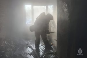 При пожаре в Железногорске эвакуировано 30 человек