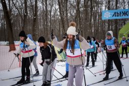 В Курске прошел лыжный кросс для педагогов и воспитателей
