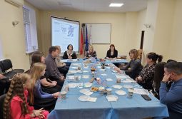 В Курске провели круглый стол с участием семей из стран ближнего зарубежья