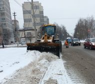 18 февраля снег с дорог Курска будут убирать 48 машин