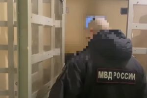 В Курской области пьяный мужчина избил чужого 4-летнего ребёнка в магазине