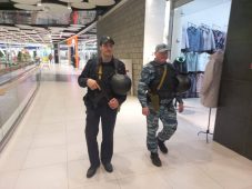 В Курске полицейские обеспечивают правопорядок в общественных местах в выходные дни