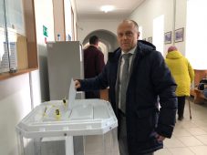 Заместитель председателя правительства Курской области проголосовал на выборах президента