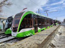 В Курске пустили трамваи по обновлённым рельсам маршрута №1