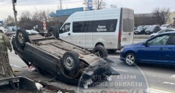 В Курске пассажирка опрокинувшегося автомобиля получила травмы