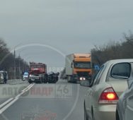 В Курской области в ДТП с КамАЗом пострадал водитель легковушки