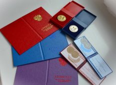 В Курске выпускникам будут вручать не только золотые, но и серебряные медали