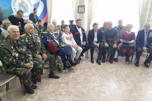 В Курске поздравили почётного жителя Анатолия Щербакова с 99-летием