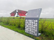 На мемориале «Курская битва» появился стенд маршрута «Соловьи и железо»