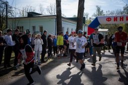 В Курске 400 человек пробежали легкоатлетический забег