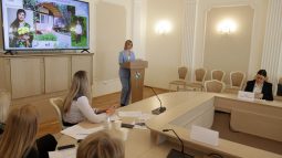 В Курске выбирают лучшего преподавателя детской школы искусств