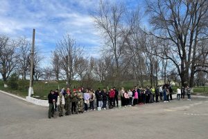 В Мангушском районе ДНР куряне дали старт акции «Сад памяти»