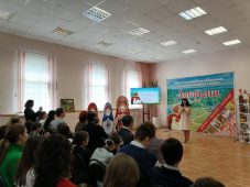 В Курске стартовал фестиваль русской народной сказки «Добрыня»