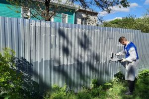 Куряне убрали 104 запрещенных надписей рекламы с улиц