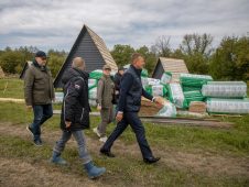 В Курской области на территории Парка мельниц возводят 25 глэмпингов