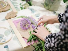 В Курске прошёл мастер-класс по созданию ботанического барельефа