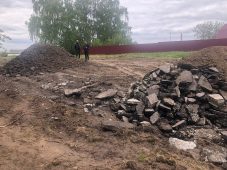 В Курском районе нарушитель убрал строительные отходы после предостережения