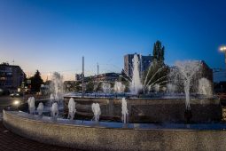К майским праздникам в Курске запустили четыре муниципальных фонтана
