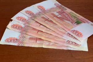 Педагог обманывала студентов и родителей