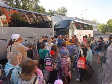 46 многодетных семей из Курской области отправились отдыхать в Крым