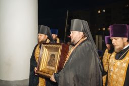 В Курск доставили чудотворную Казанскую икону