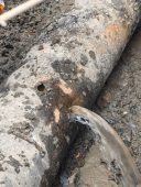 В Курске на улице Почтовой проводят срочный ремонт повреждённого участка теплосети