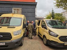 Алексей Смирнов передал дополнительную помощь курским пограничникам