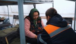 Российские военные продолжают спасать жителей курского приграничья