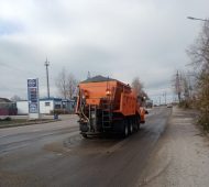 Коммунальные службы страхуют Курск от снега