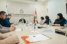 Алексей Смирнов встретился с депутатами Представительного собрания Кореневского района