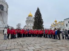 Юные куряне посетили Кремлевскую елку