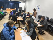 Юристы из Санкт-Петербурга бесплатно консультируют курян из приграничья