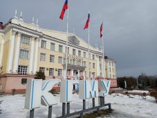 Курским школьникам могут разрешить поступление в вузы без экзаменов