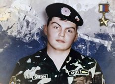 Александр Хинштейн напомнил курянам о подвиге земляка Андрея Хмелевского